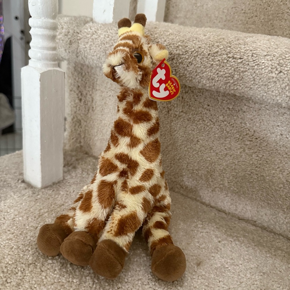 Original Ty Beanie Babies 9” Gavin The Giraffe 2021